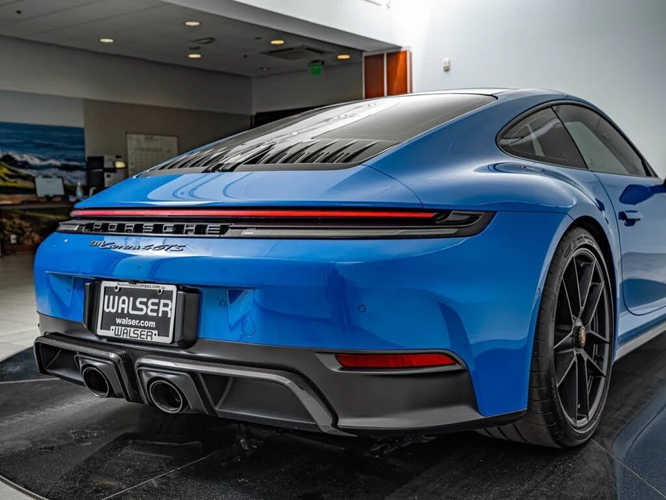 2025 Porsche 911 - Image 20 of 31