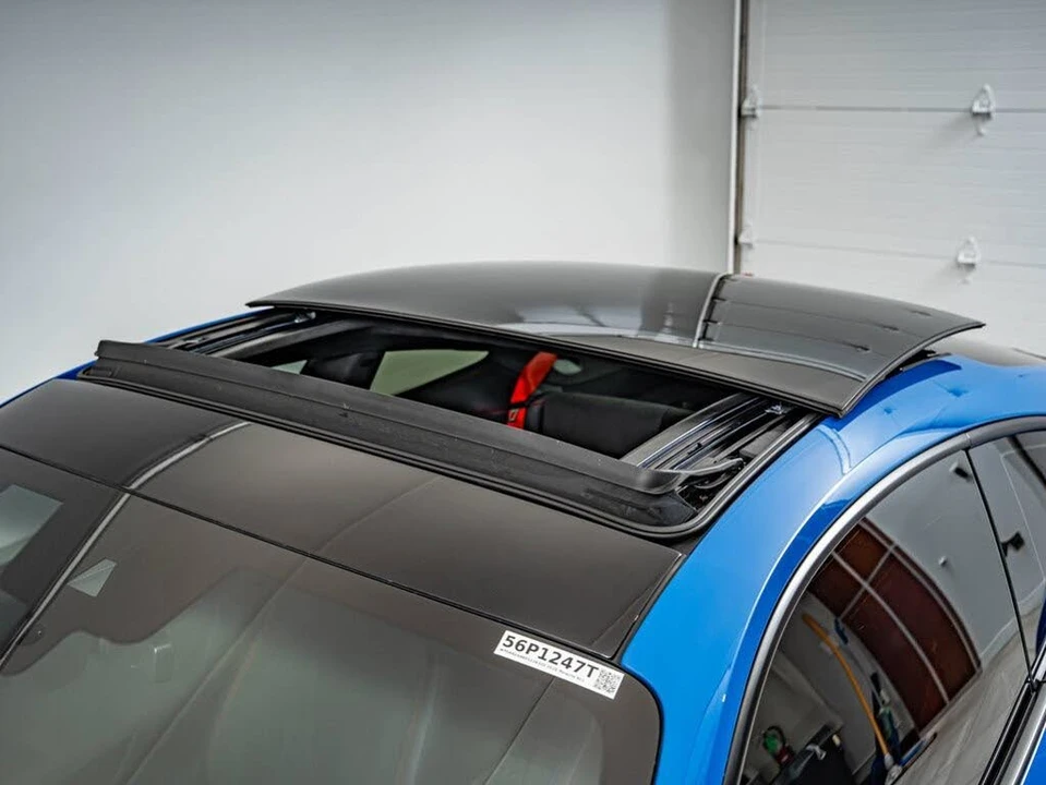 2025 Porsche 911 - Image 27 of 31