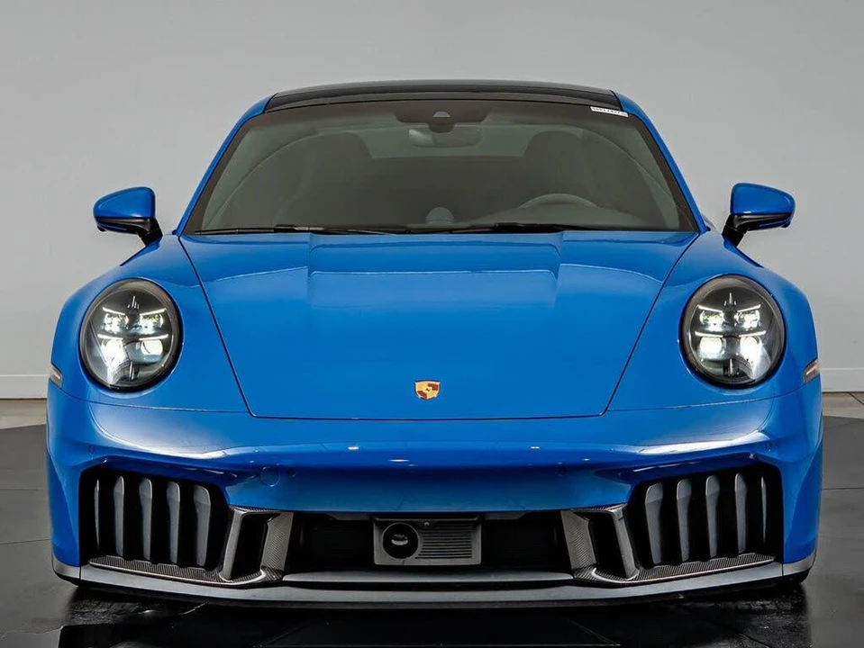 2025 Porsche 911 - Image 11 of 31