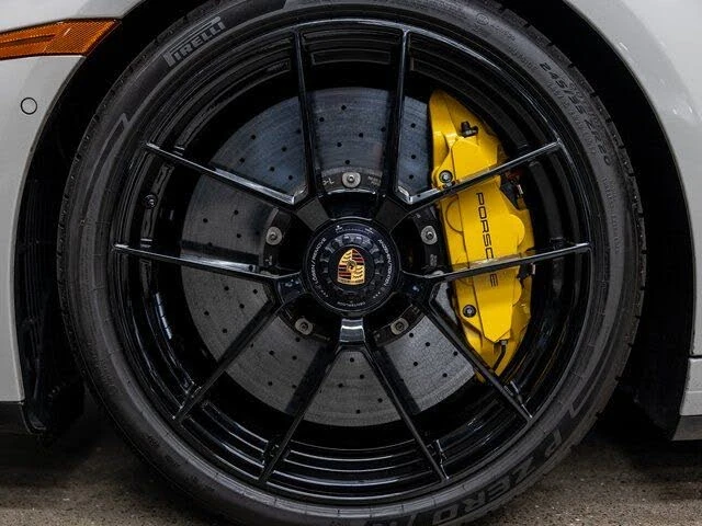 2025 Porsche 911 - Image 20 of 31