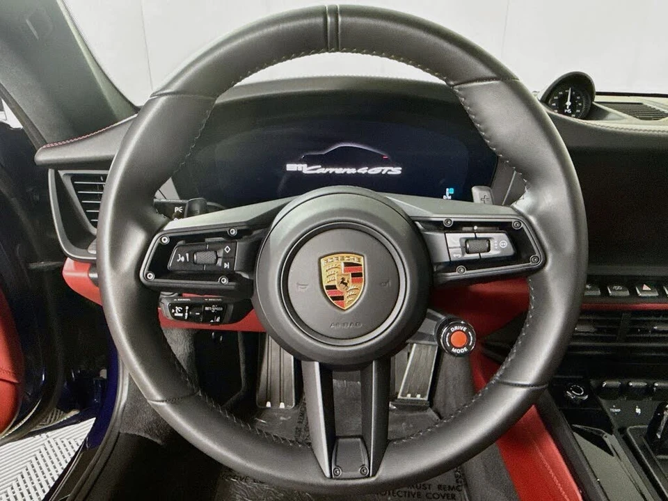 2025 Porsche 911 - Image 15 of 29