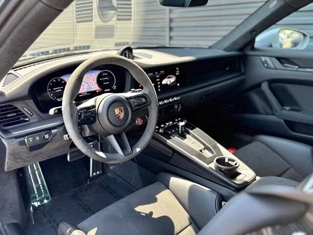 2025 Porsche 992 Carrera GTS - Image 5 of 31