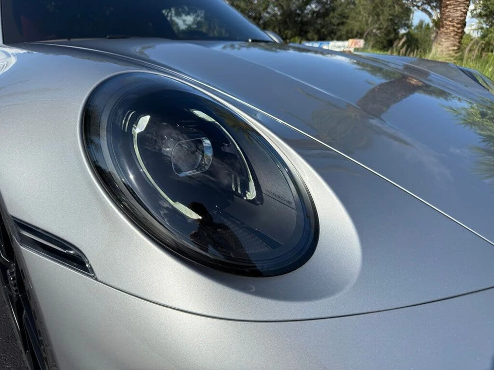 2025 Porsche 911 - Image 24 of 31