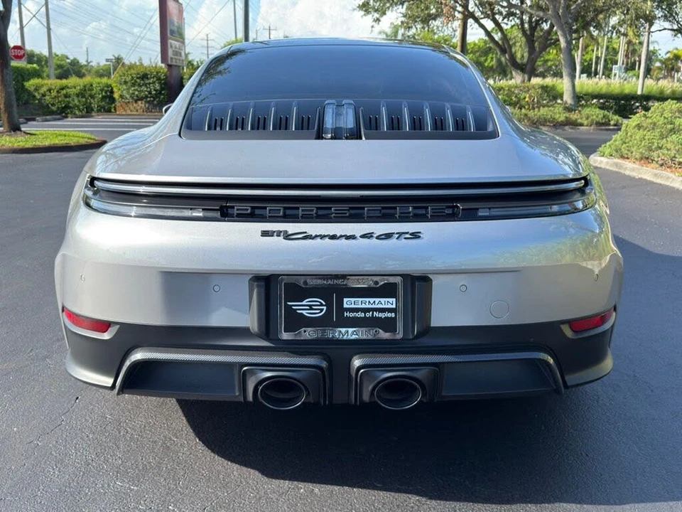 2025 Porsche 911 - Image 5 of 31