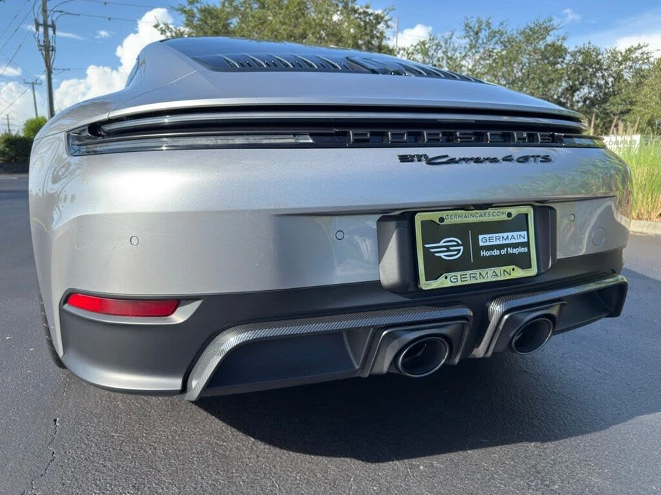 2025 Porsche 911 - Image 7 of 31