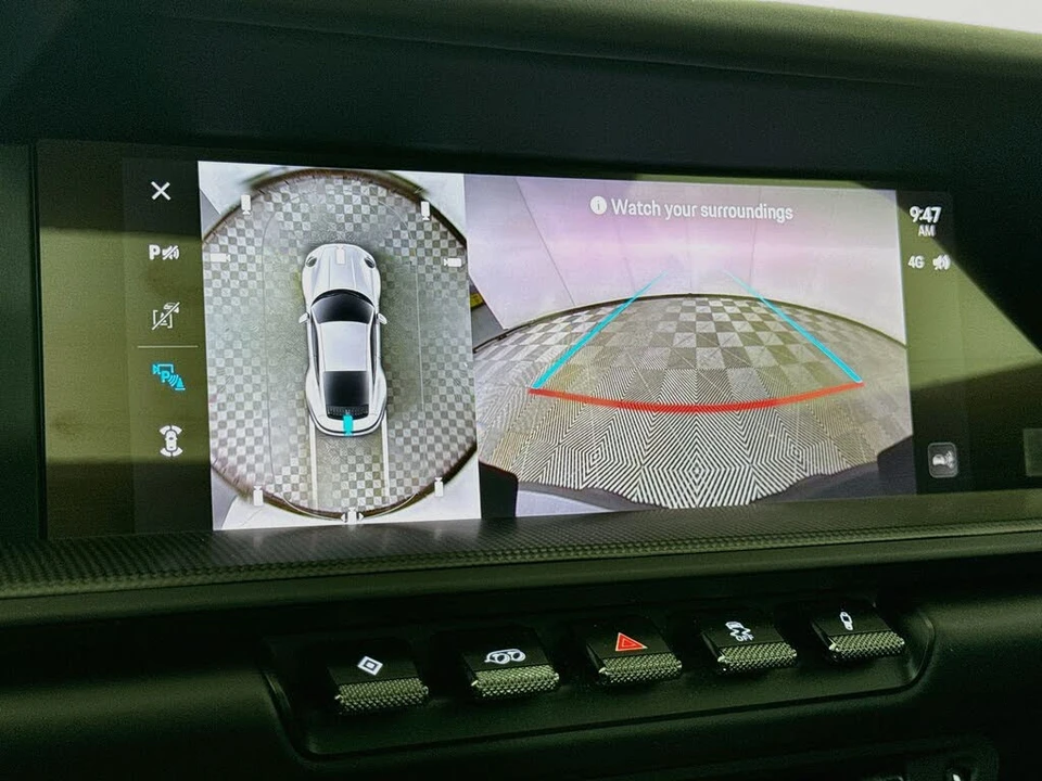 2025 Porsche 911 - Image 19 of 29