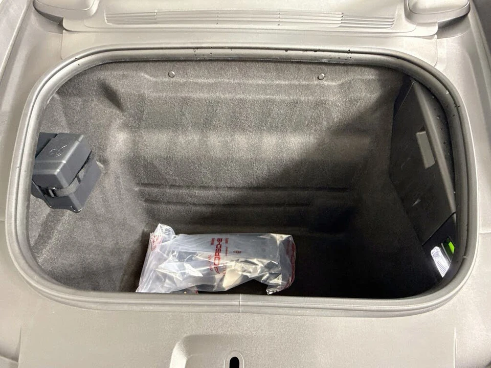 2025 Porsche 911 - Image 23 of 29