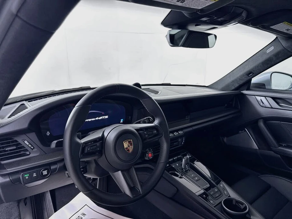 2025 Porsche 911 - Image 4 of 29