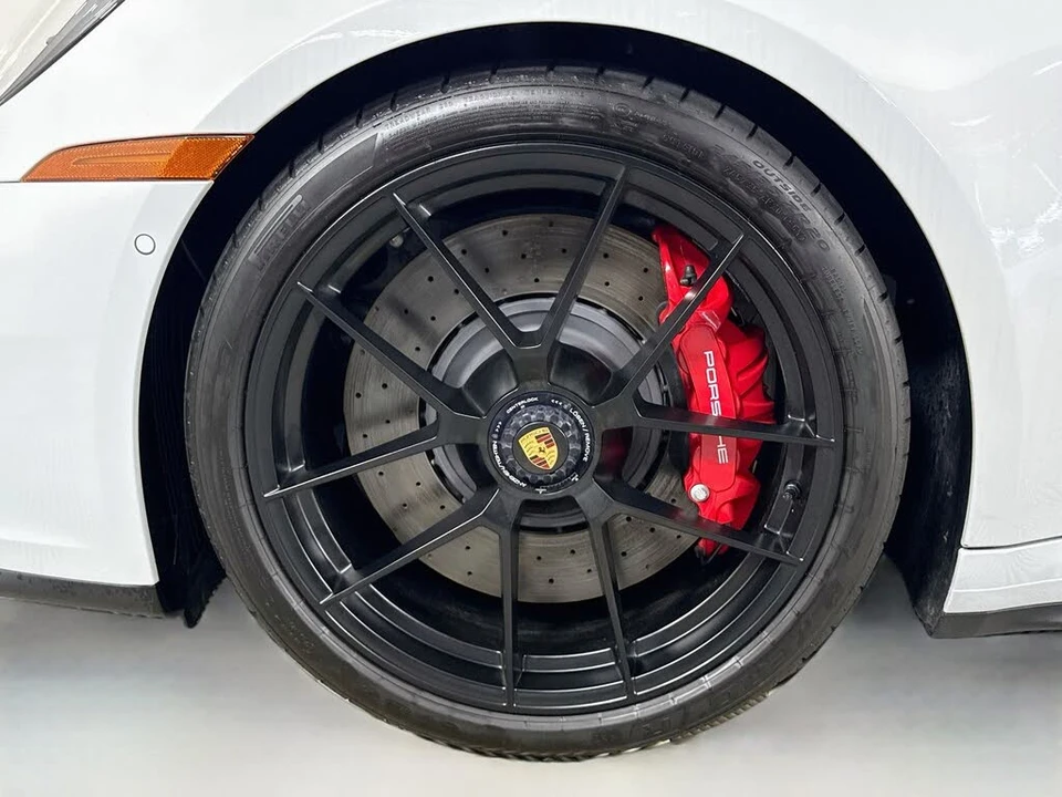2025 Porsche 911 - Image 27 of 29