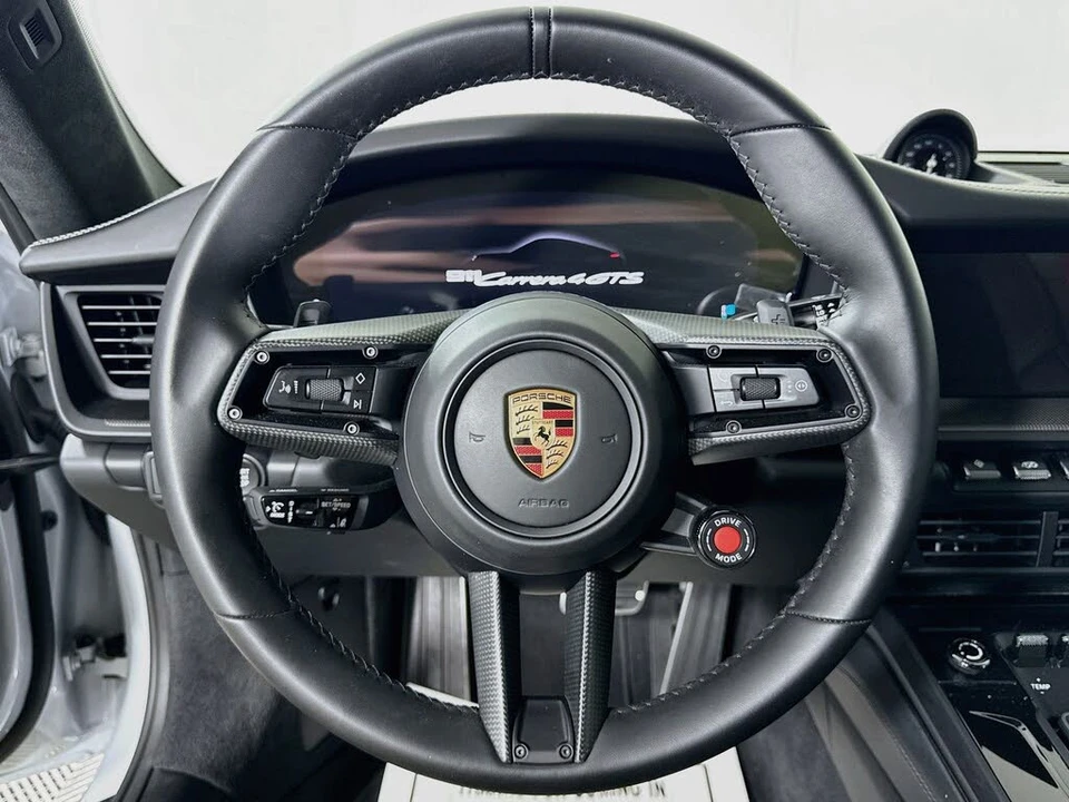 2025 Porsche 911 - Image 15 of 29