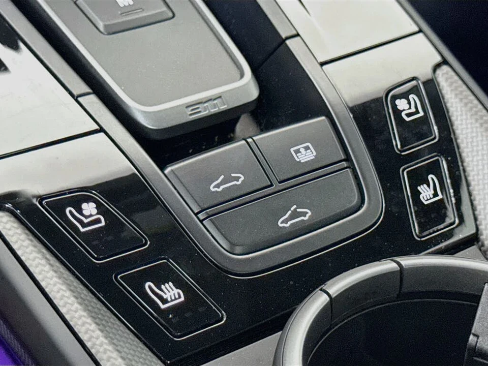2025 Porsche 911 - Image 21 of 29