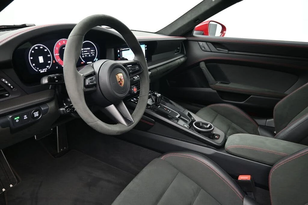 2025 Porsche 992 Carrera GTS - Image 4 of 31