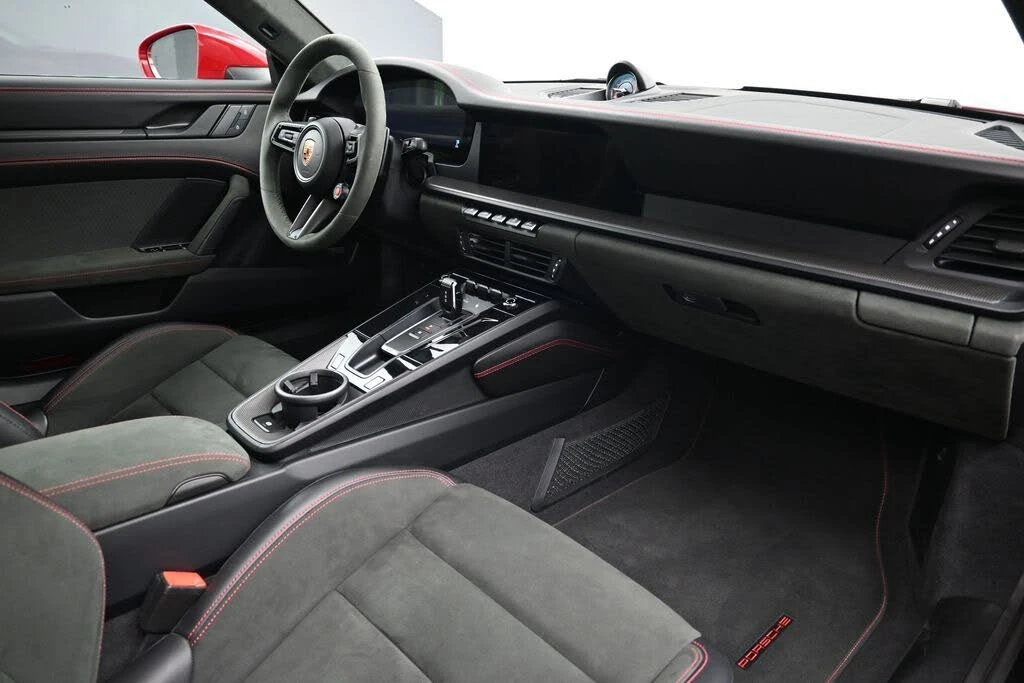 2025 Porsche 992 Carrera GTS - Image 12 of 31