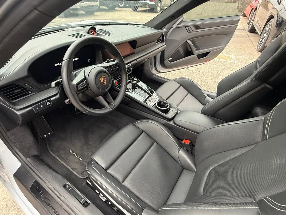 2025 Porsche 992 Carrera GTS - Image 17 of 31