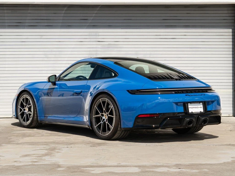 2025 Porsche 992 Carrera GTS - Image 3 of 31