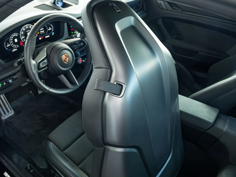 2025 Porsche 992 Carrera GTS - Image 6 of 31