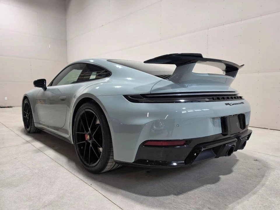 2025 Porsche 911 - Image 11 of 31
