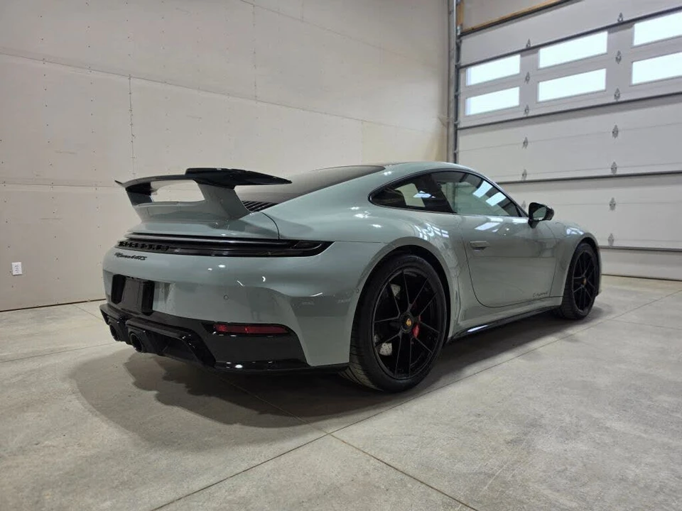 2025 Porsche 911 - Image 6 of 31