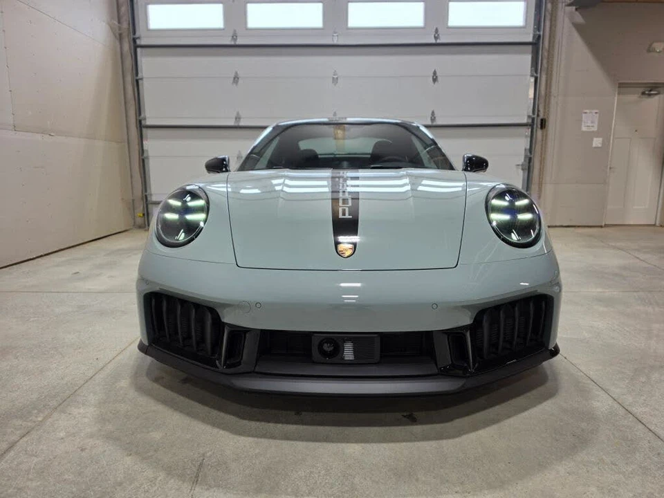2025 Porsche 911 - Image 31 of 31