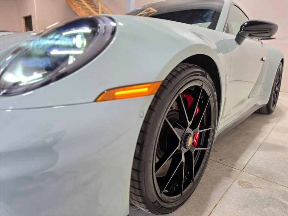 2025 Porsche 911 - Image 28 of 31