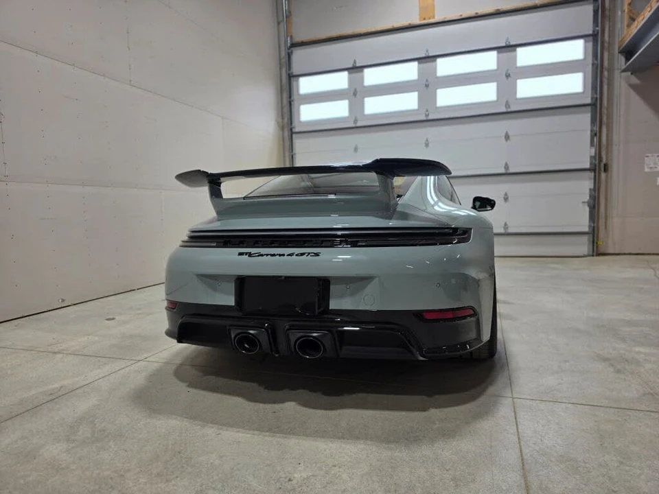 2025 Porsche 911 - Image 8 of 31