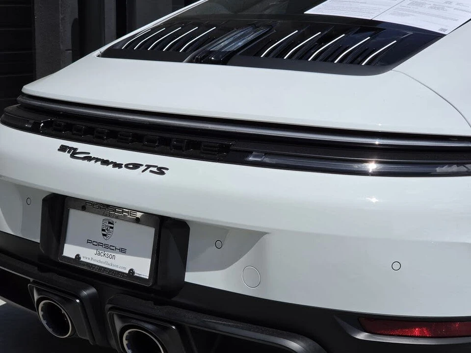 2025 Porsche 911 - Image 9 of 31