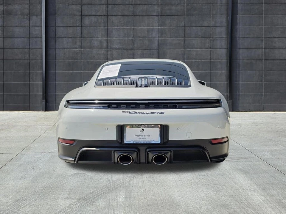2025 Porsche 911 - Image 11 of 31