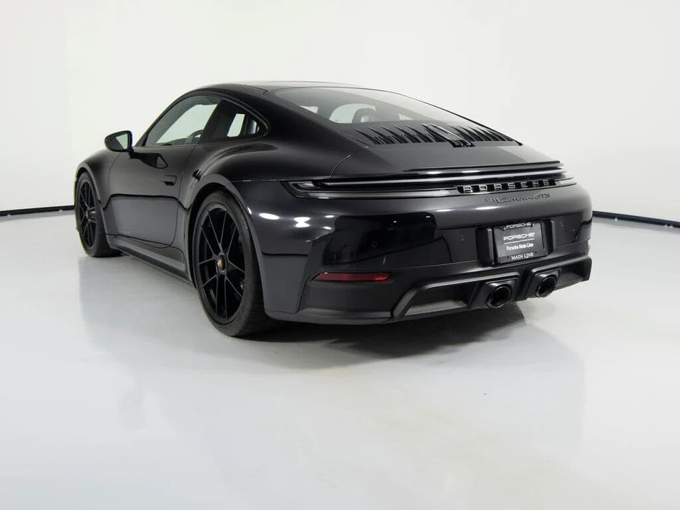 2025 Porsche 911 - Image 3 of 31