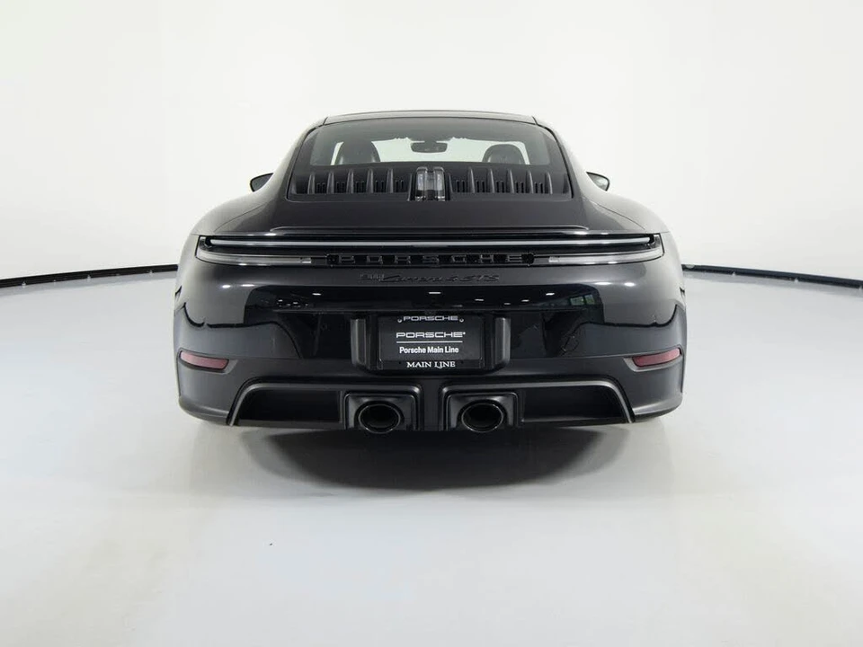 2025 Porsche 911 - Image 9 of 31