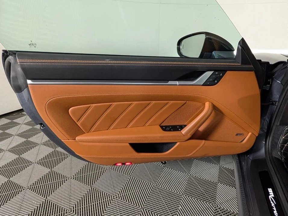 2025 Porsche 992 Carrera GTS - Image 24 of 31