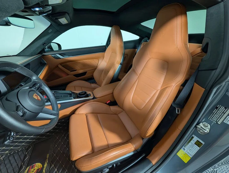 2025 Porsche 992 Carrera GTS - Image 5 of 31
