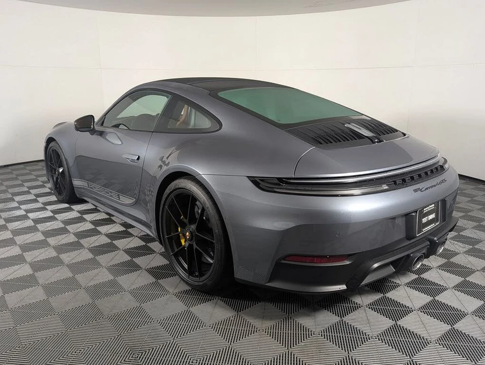 2025 Porsche 992 Carrera GTS - Image 3 of 31