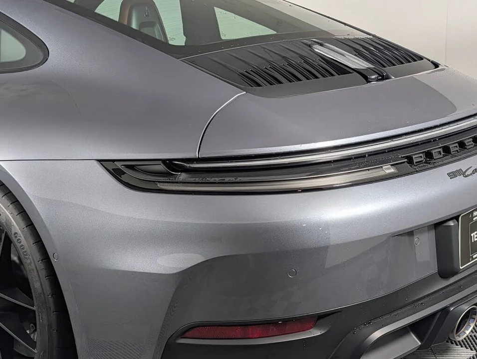 2025 Porsche 992 Carrera GTS - Image 16 of 31