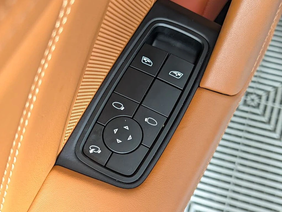 2025 Porsche 992 Carrera GTS - Image 26 of 31