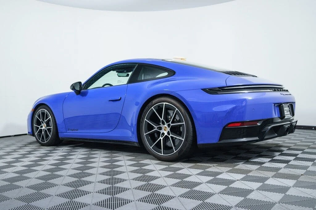 2025 Porsche 911 - Image 3 of 7