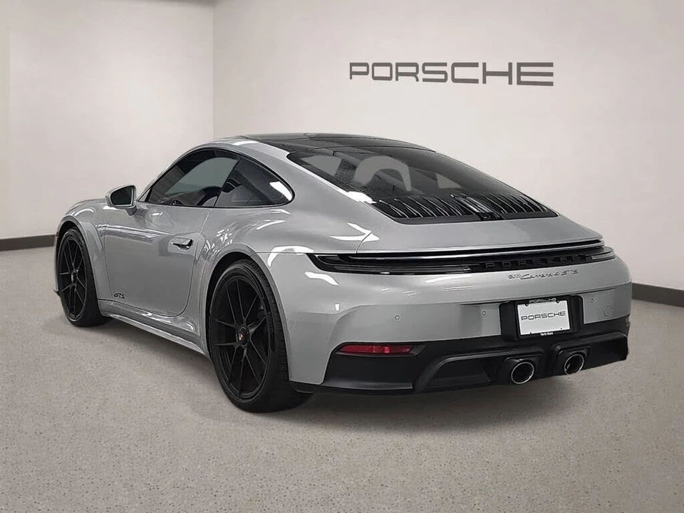 2025 Porsche 992 Carrera GTS - Image 3 of 31