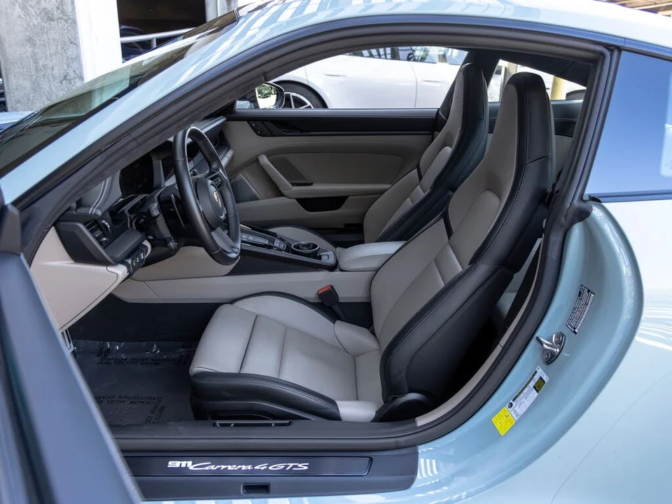 2025 Porsche 992 Carrera GTS - Image 25 of 31