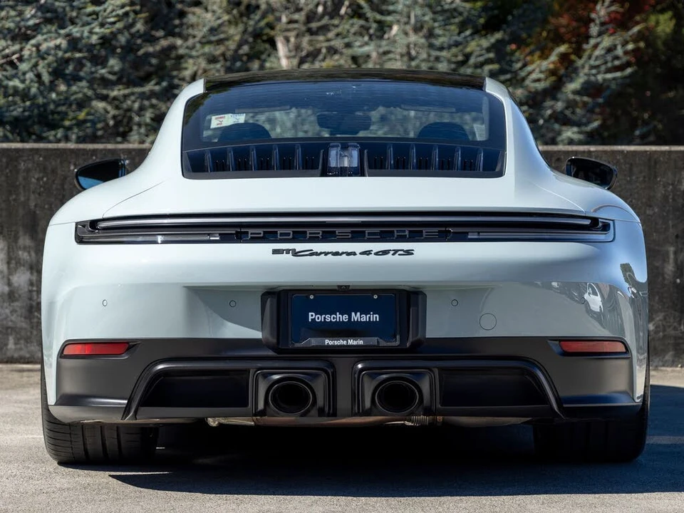 2025 Porsche 992 Carrera GTS - Image 10 of 31