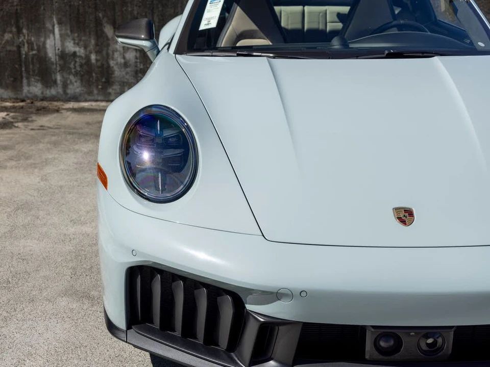 2025 Porsche 992 Carrera GTS - Image 14 of 31