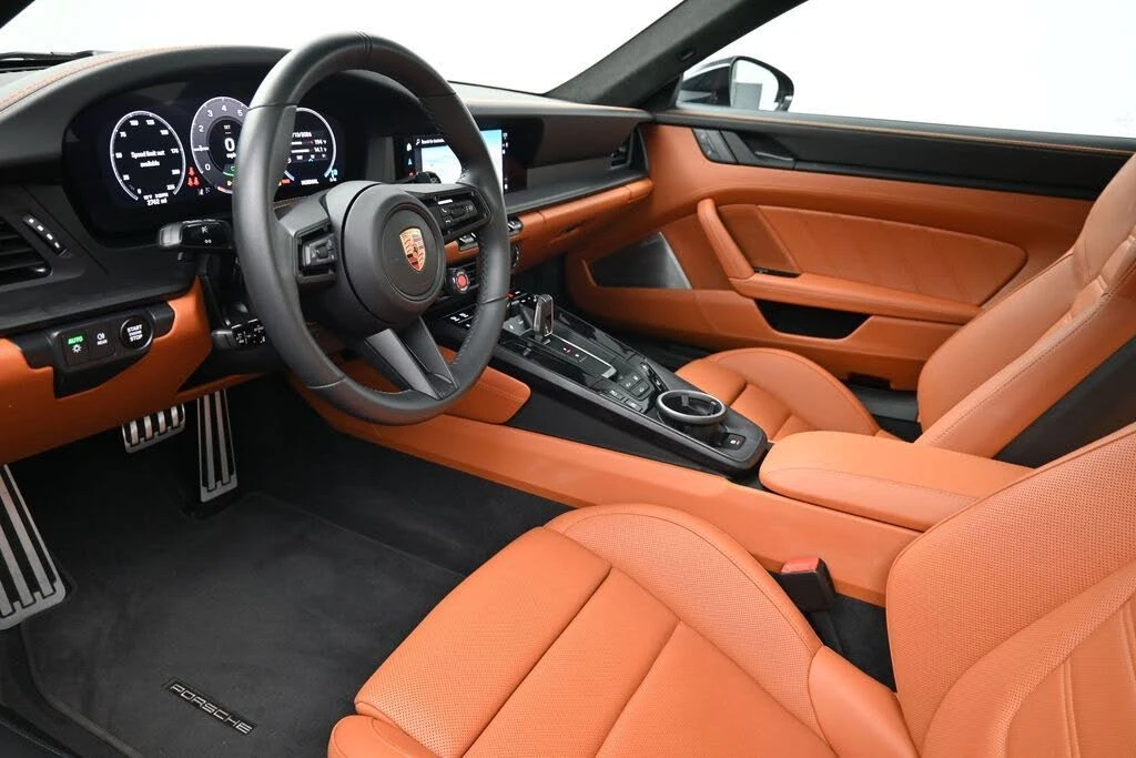 2025 Porsche 911 - Image 4 of 6