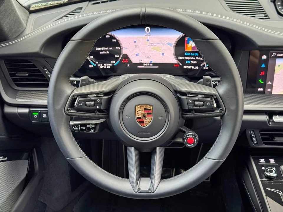 2025 Porsche 911 - Image 20 of 31