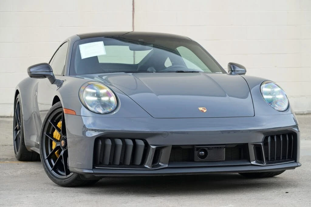 2025 Porsche 911 - Image 4 of 31
