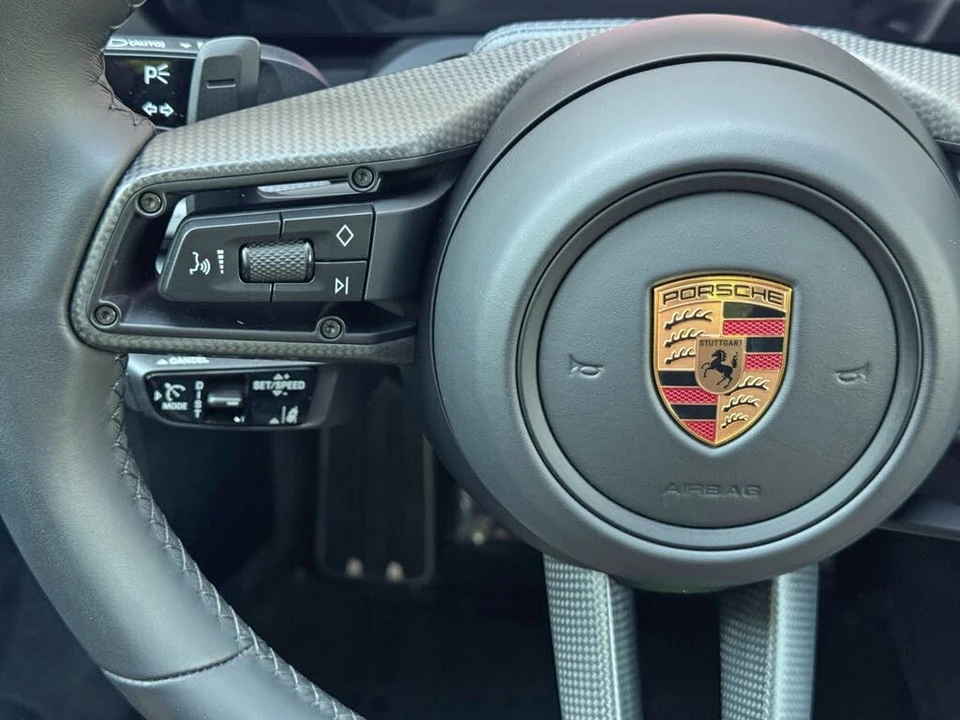 2025 Porsche 911 - Image 21 of 31
