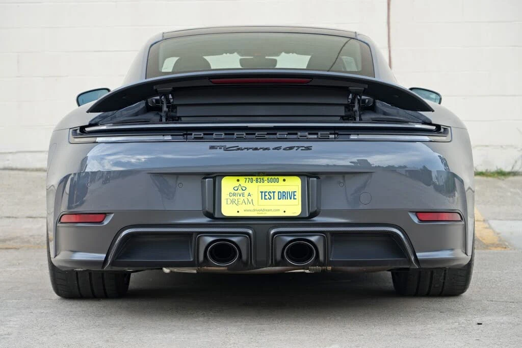 2025 Porsche 911 - Image 10 of 31