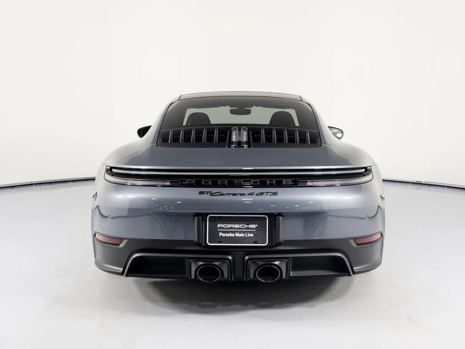 2025 Porsche 911 - Image 9 of 31