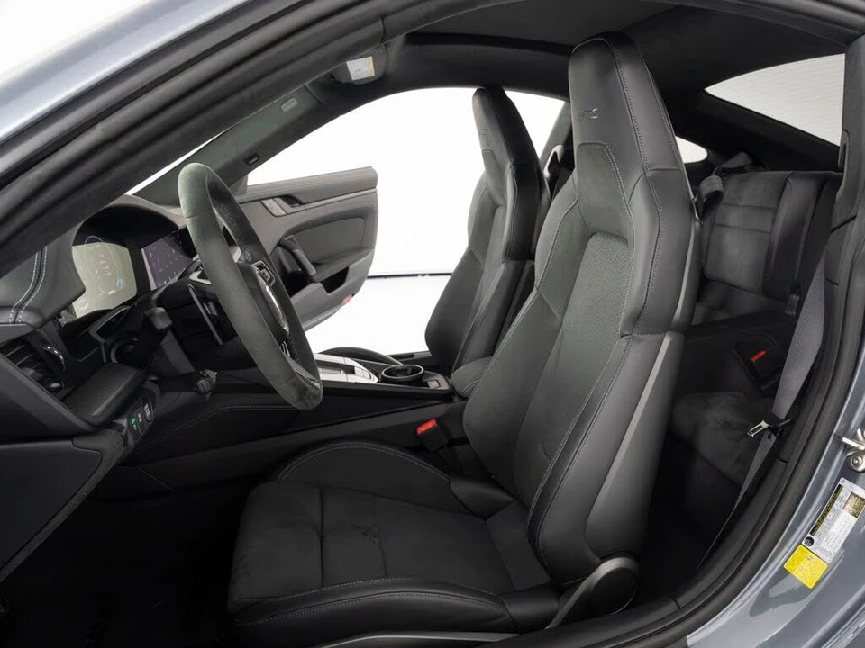 2025 Porsche 911 - Image 5 of 31