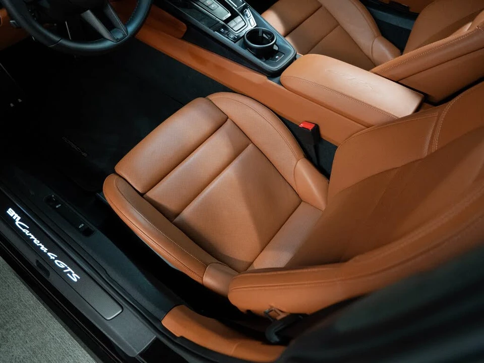 2025 Porsche 911 - Image 14 of 28