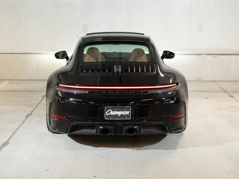 2025 Porsche 911 - Image 11 of 28