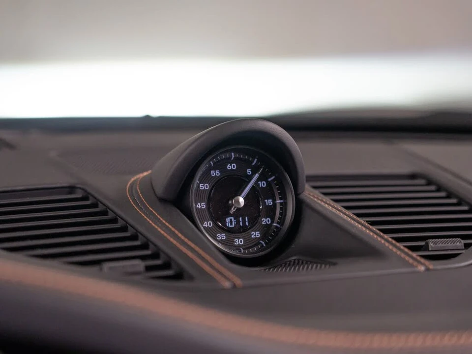 2025 Porsche 911 - Image 20 of 28