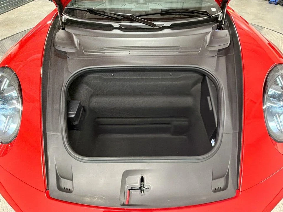 2025 Porsche 992 Carrera GTS - Image 27 of 31